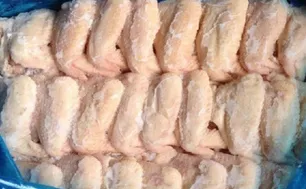 Việt Nam chi 200 - 300 triệu USD mỗi năm nhập gà đông lạnh
