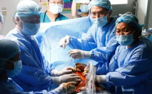 Nhân viên y tế sắp được hưởng phụ cấp ưu đãi nghề đến 70%?