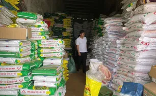 Triệt phá đường dây sản xuất hàng nghìn tấn phân bón giả