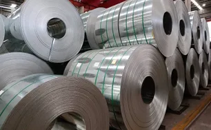 Khởi xướng điều tra chống lẩn tránh phòng vệ thương mại thép cán nóng Trung Quốc