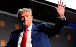 Ông Trump tiếp tục công bố loạt thuế quan mới, cao nhất tới 50%