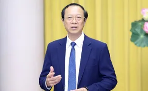 Lãnh đạo Bộ GD-ĐT giới thiệu quy định mới về lương giáo viên