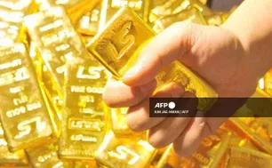 Giá vàng ngày 4/8: Tiến sát đỉnh cũ nhờ kỳ vọng Fed hạ lãi suất