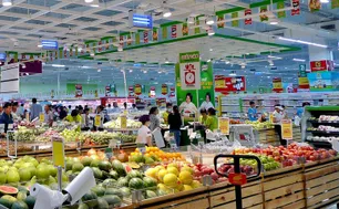 Bảo đảm nguồn cung hàng hóa thiết yếu, bình ổn thị trường mùa mưa bão và cuối năm 2025