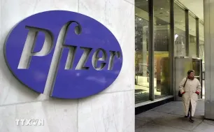 Pfizer chấp nhận giảm giá thuốc để được hoãn áp thuế