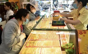 Cảnh báo bẫy FOMO và bài học về tâm lý thép khi đầu tư vàng