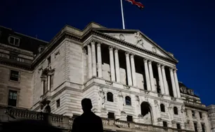 Tín hiệu Ngân hàng Trung ương Anh sẽ cắt giảm lãi suất