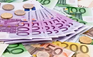 Đồng Euro chạm đáy 7 tháng trước sức ép từ giá năng lượng và đồng USD