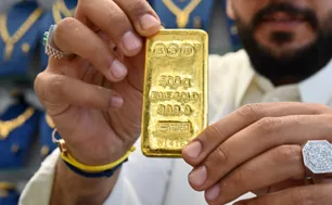 Giá vàng tuần qua: Thế giới chao đảo, trong nước rủi ro '3 tầng'