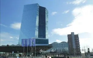 ECB dự kiến nâng lãi suất lên 2,5% vào cuối năm