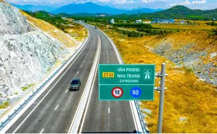 Sắp thu phí 13 tuyến cao tốc Bắc - Nam, thấp nhất 900 đồng/km
