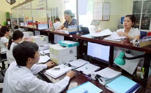 Bảng giá lệ phí trước bạ ô tô, xe máy ban hành theo hình thức nào?