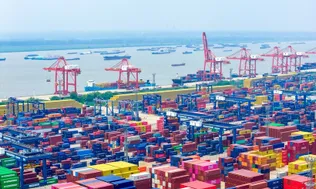 Trung Quốc áp dụng phí cảng đặc biệt đối với tàu thuyền Mỹ từ ngày 14/10
