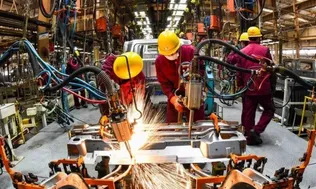 Cắt giảm thủ tục hành chính thực chất để hỗ trợ doanh nghiệp phát triển