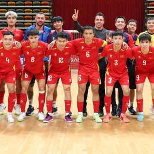 ĐT Futsal Việt Nam thắng nhọc Kuwait ngày ra quân giải Futsal châu Á