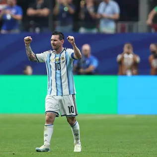 Argentina ngược dòng khó tin để lọt vào tứ kết FIFA World Cup 2026™