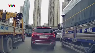 Bán hàng rong gây cản trở giao thông