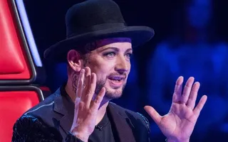 Boy George: Giám khảo The Voice thẳng thừng chê nhạc của Spice Girls |  VTV.VN