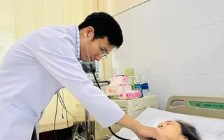 Kịp thời cứu sống người phụ nữ uống 113 viên thuốc an thần cùng lúc
