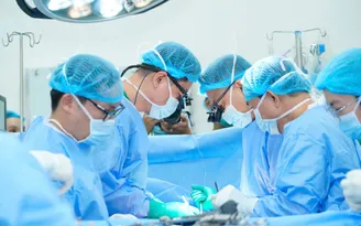 Trước thềm năm mới 2026: Ghép tim xuyên đêm cứu bệnh nhi suy tim giai đoạn cuối