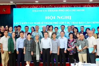 Văn nghệ sĩ góp ý cho văn kiện Dự thảo Đại hội Đảng bộ TP Hồ Chí Minh