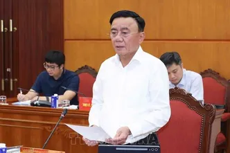 Kết luận của Bộ Chính trị, Ban Bí thư về tăng cường lãnh đạo, chỉ đạo công tác tổ chức đại hội đảng bộ các cấp