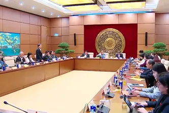 Hoàn thiện thể chế, phát huy sức mạnh khối đại đoàn kết toàn dân