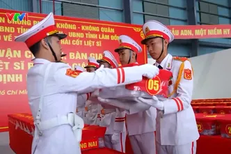 Chuyến bay đặc biệt chở hơn 13.000 mẫu hài cốt liệt sĩ đi giám định ADN