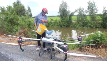 Giá phân bón tăng cao trước vụ Hè Thu 2025: Nông dân Đồng bằng sông Cửu Long “nín thở” chờ giá hạ