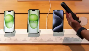 Foxconn chuyển 97% iPhone từ Ấn Độ sang Mỹ: Chiến lược né thuế của Apple