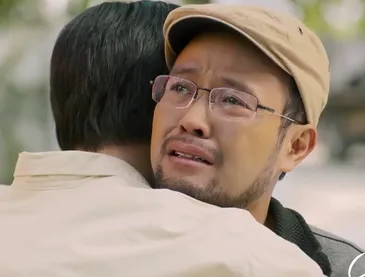 Cha tôi, người ở lại - Tập 16: Nghẹn lòng cảnh Việt chia tay bố Bình