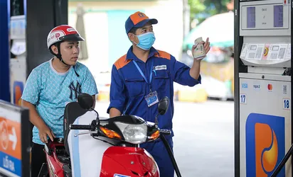 Hà Nội: Không được đầu cơ, găm hàng hoặc tự ý ngừng bán xăng dầu