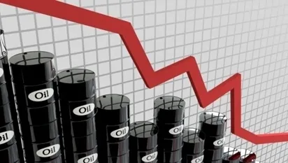 Giá dầu suy yếu trước lo ngại từ nguồn cung