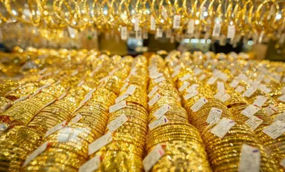 Giá vàng ngày 16/10: Vàng nhẫn vượt mốc 152 triệu đồng/lượng