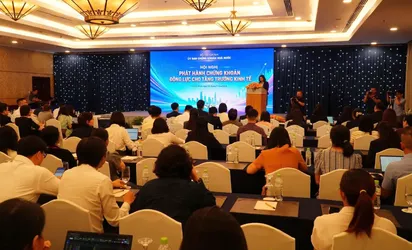 UBCKNN: Hoàn thiện khung pháp lý "mở" dòng vốn cho tăng trưởng