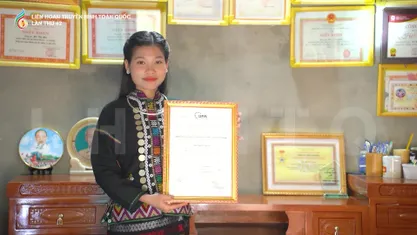 Chuyện ở thôn Trăng Tà Puồng