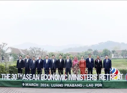 Vietnam attends 30th ASEAN Economic Ministers’ Retreat in Laos | VTV