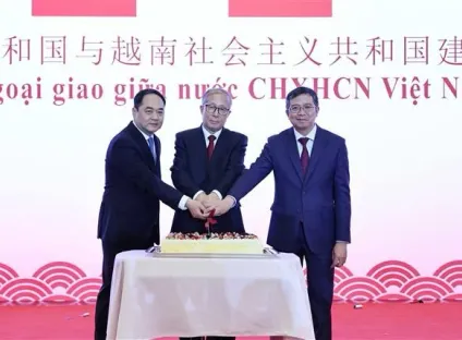Vietnam, China celebrate 75 years of diplomatic relations | VTV