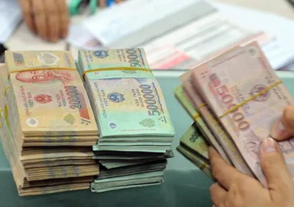 Lending picks up, HSBC says