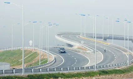 Ha Noi-Hai Phong highway to enhance northern connectivity