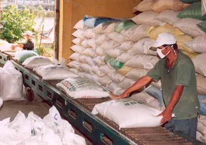 VN exports to grow 10%: HSBC