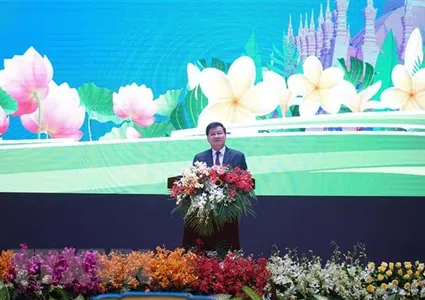 Vietnam, Laos mark 60th anniversary of diplomatic ties in Vientiane