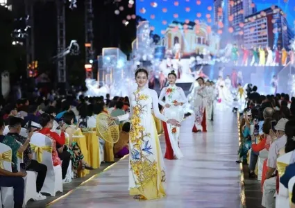 HCM City’s ao dai festival to feature mass folk dance with 53,000 participants