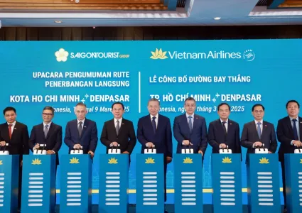 Party chief attends launch of Vietnam Airlines’ HCM City – Bali direct route