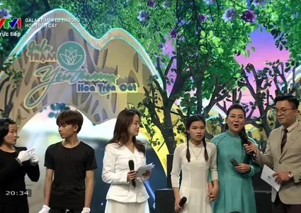 Station of Love Gala - Flowers on the Sand: Warm and Full of Love