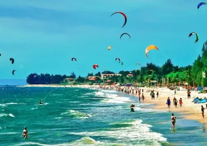 The appeal of domestic tourism during the April 30 and May 1 holidays