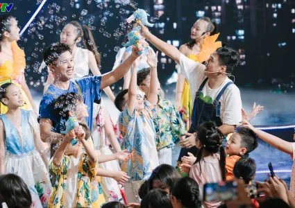 Sparkling Summer – Competing Notes of Melody (20:00, VTV3)