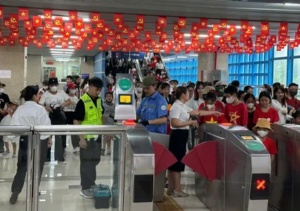 Nearly 1.8 million passengers use Hanoi metro during National Day celebrations