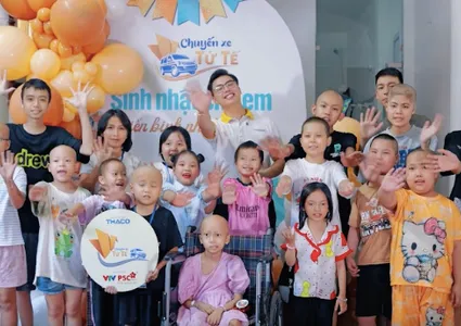 Kindness Bus's October Journey: Spreading Love to Young Cancer Patients at the 0-VND  Hostel