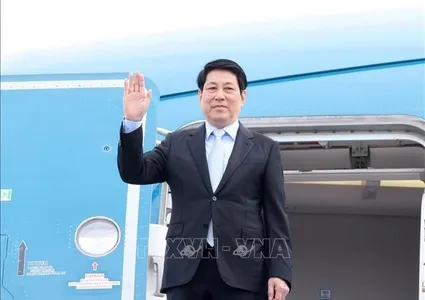 Vietnamese President leaves for APEC Economic Leaders’ Week in RoK